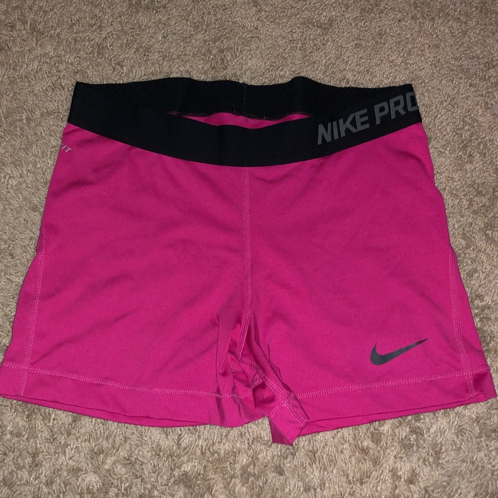 Child’s Large Nike Pro’s